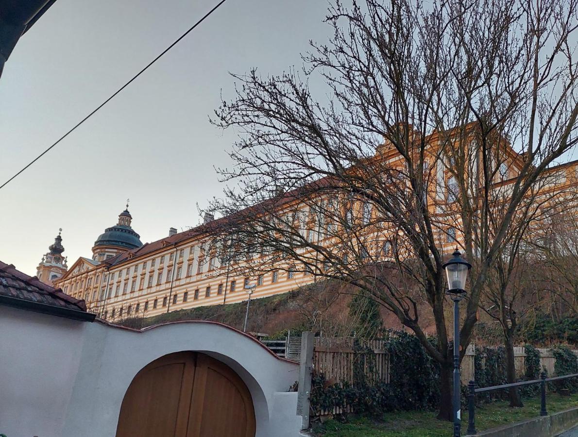 Schon Wohnen Beim Stift Melk Apartman Kültér fotó