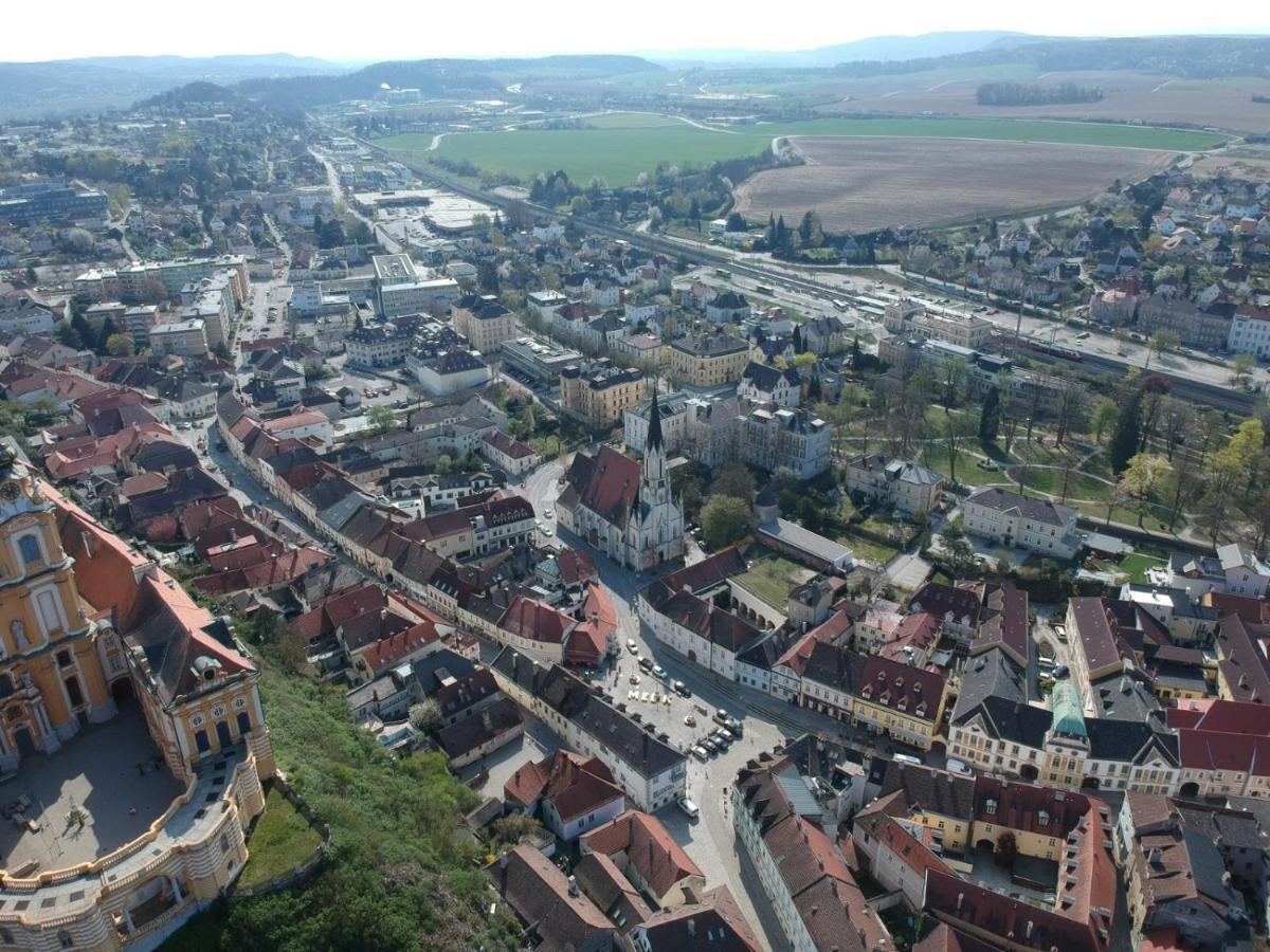 Schon Wohnen Beim Stift Melk Apartman Kültér fotó