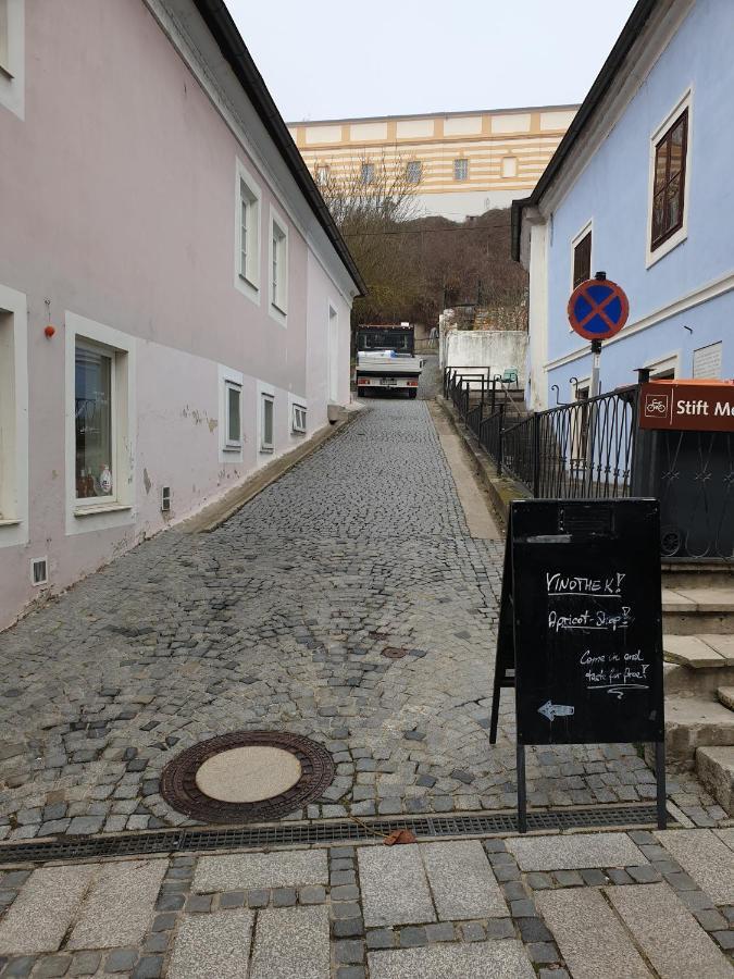 Schon Wohnen Beim Stift Melk Apartman Kültér fotó
